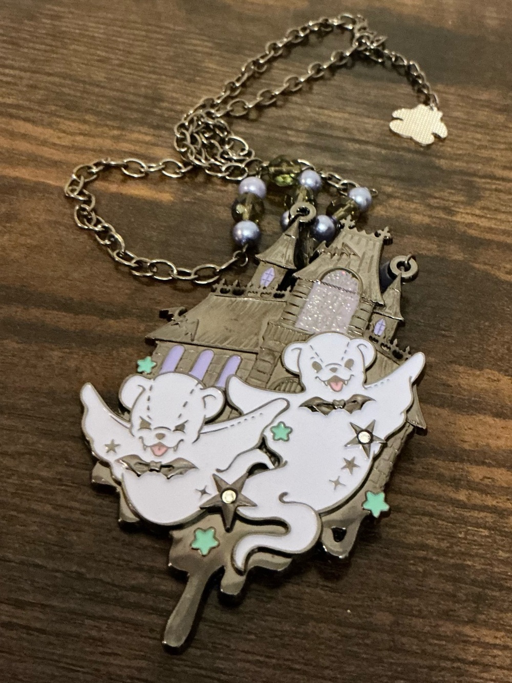 A Rare HTF 2014 Automatic Honey Kuma's Manor Haunted House Ghost Bear Necklace